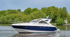 Аренда моторной яхты Fairline Targa 44 в Москве